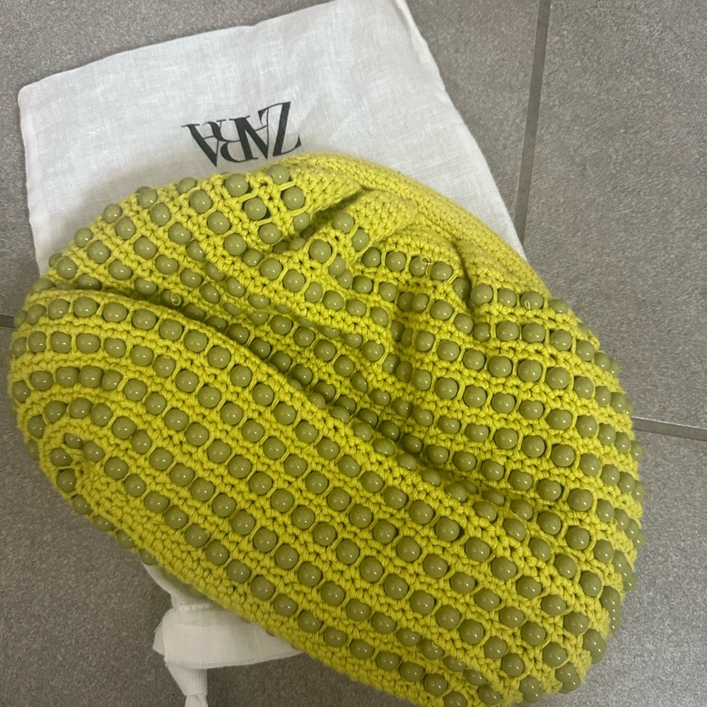 Zara Lime Green Women's beaded knit clutch Bag loved by bloggers - Picture 2 of 4